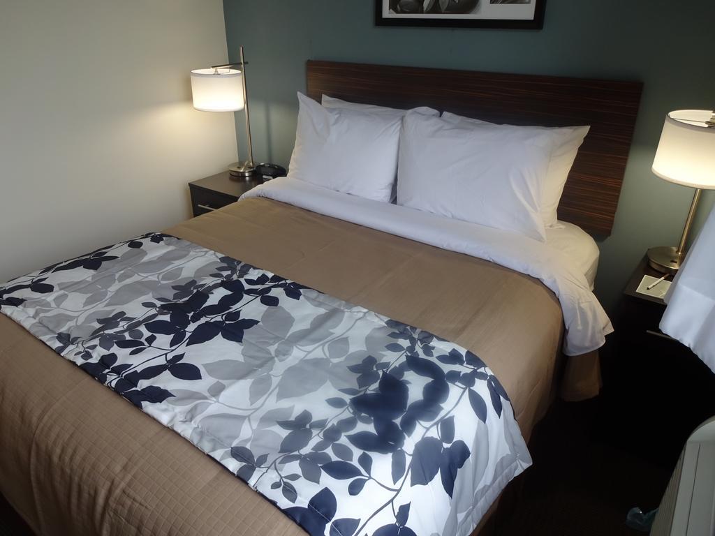 Sleep Inn Brooklyn Coney Island New York Exterior photo